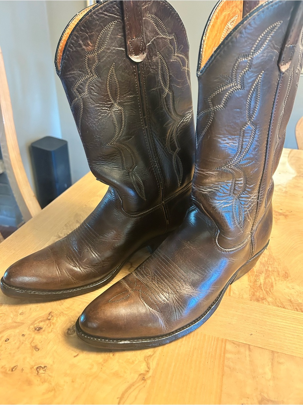 Bespoke Brown Leather Western Cowboy Boots with Stitch Detail